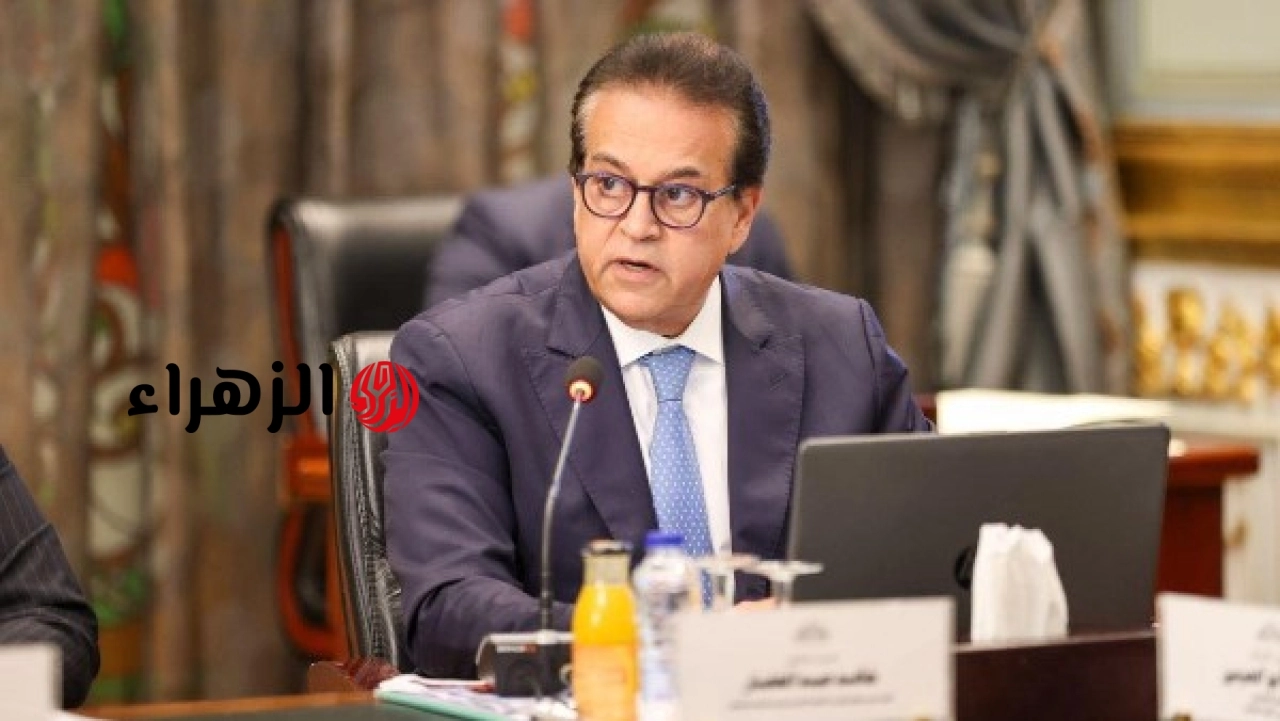 خالد عبد الغفار يعلن وفاة عمرو حلمي وزير الصحة الأسبق