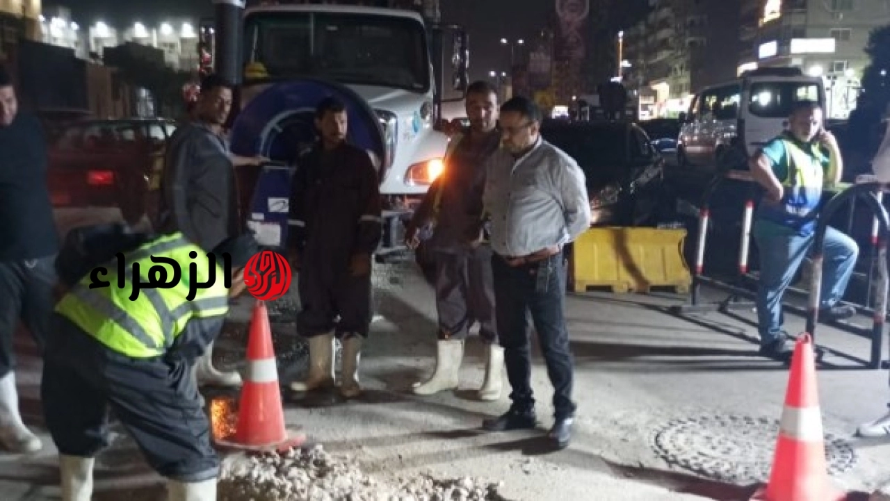 رئيس الصرف الصحي بالقاهرة الكبرى يتابع هبوطا أرضيا في شارع مصطفى النحاس ويعلن سلامة الشبكات