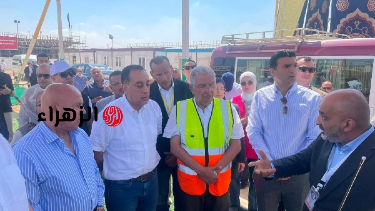 رئيس الوزراء يتفقد عمليات الإنتاج بمصنع مكونات وأنظمة السكة الحديد بالإسكندرية