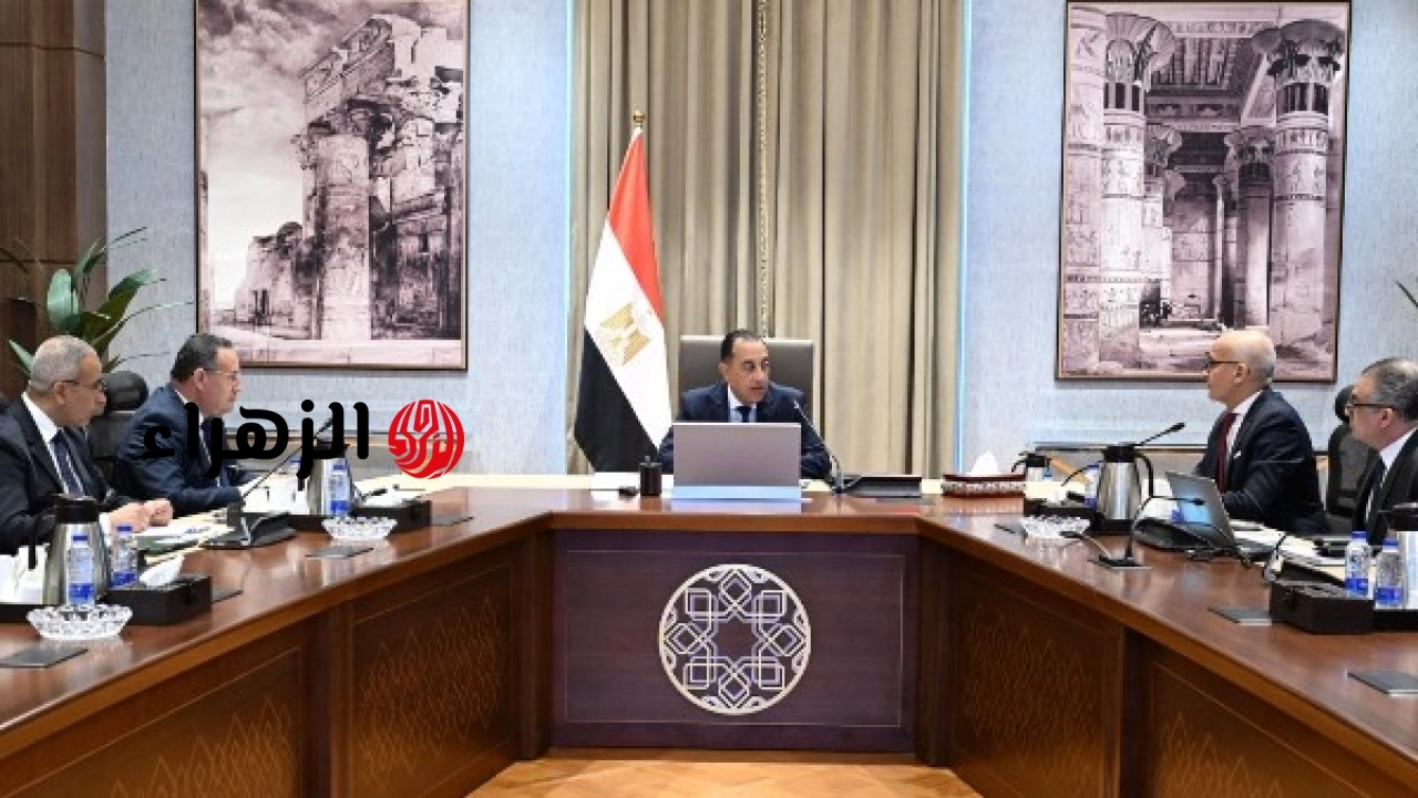 رئيس الوزراء يستعرض تطورات تنفيذ مشروع المدينة الطبية بجامعة عين شمس