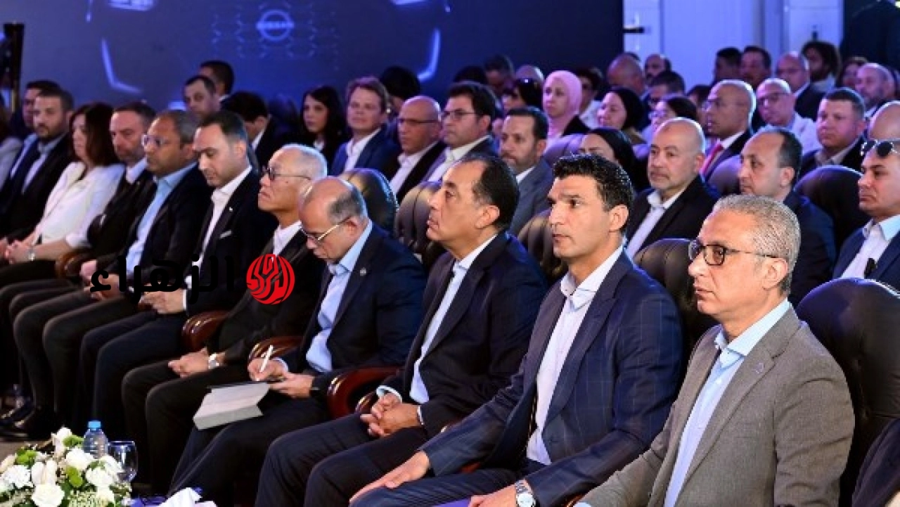 رئيس الوزراء يشهد إنتاج أول سيارة نيسان ماجنيت في أفريقيا بمصنع نيسان مصر