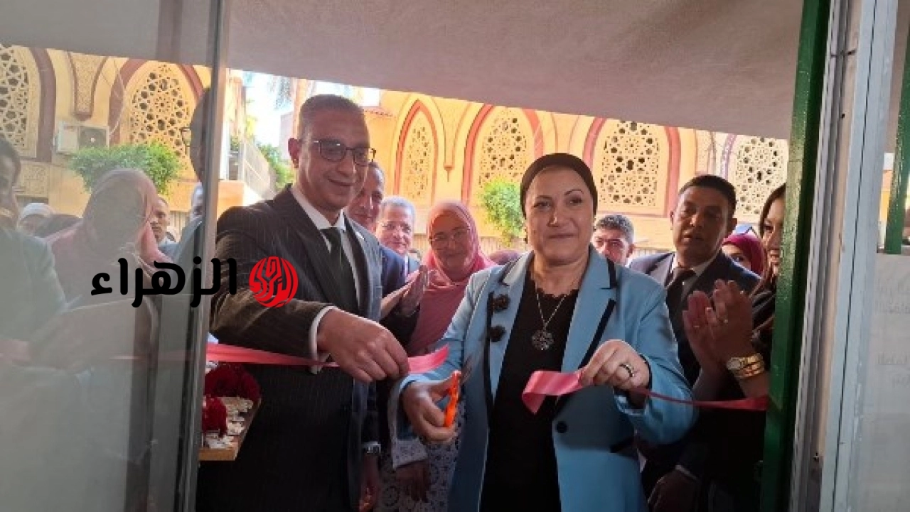 رئيسة القومي للطفولة والأمومة ومحافظ الجيزة يفتتحان فرع المجلس الجديد بالمحافظة