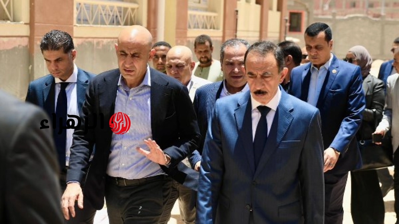 عبد اللطيف يتفقد مشروعات تعليمية بسوهاج ويزور مدرسة لتكنولوجيا المياه ومدرسة المتفوقين بأخميم