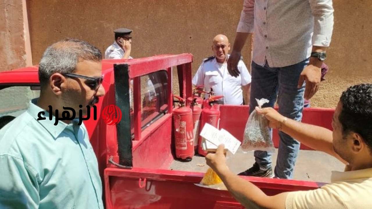 محافظة الجيزة تعلن ضبط منشأة غير مرخصة لتعبئة طفايات الحريق بمواد مجهولة المصدر في إمبابة