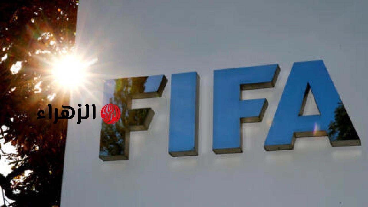 محمد شبانة فيفا يستغل استراحات شرب المياه لتحقيق مكاسب إعلانية وتجارية