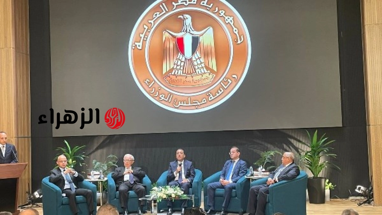 مدبولي يؤكد تحقيق نمو اقتصادي 7 بالمئة يتطلب تمكين القطاع الخاص