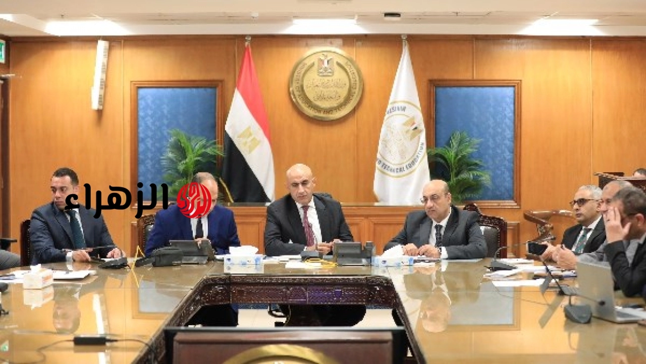 وزير التعليم يتابع سير امتحانات الثانوية العامة ويوجه بالتعامل الفوري مع المعوقات