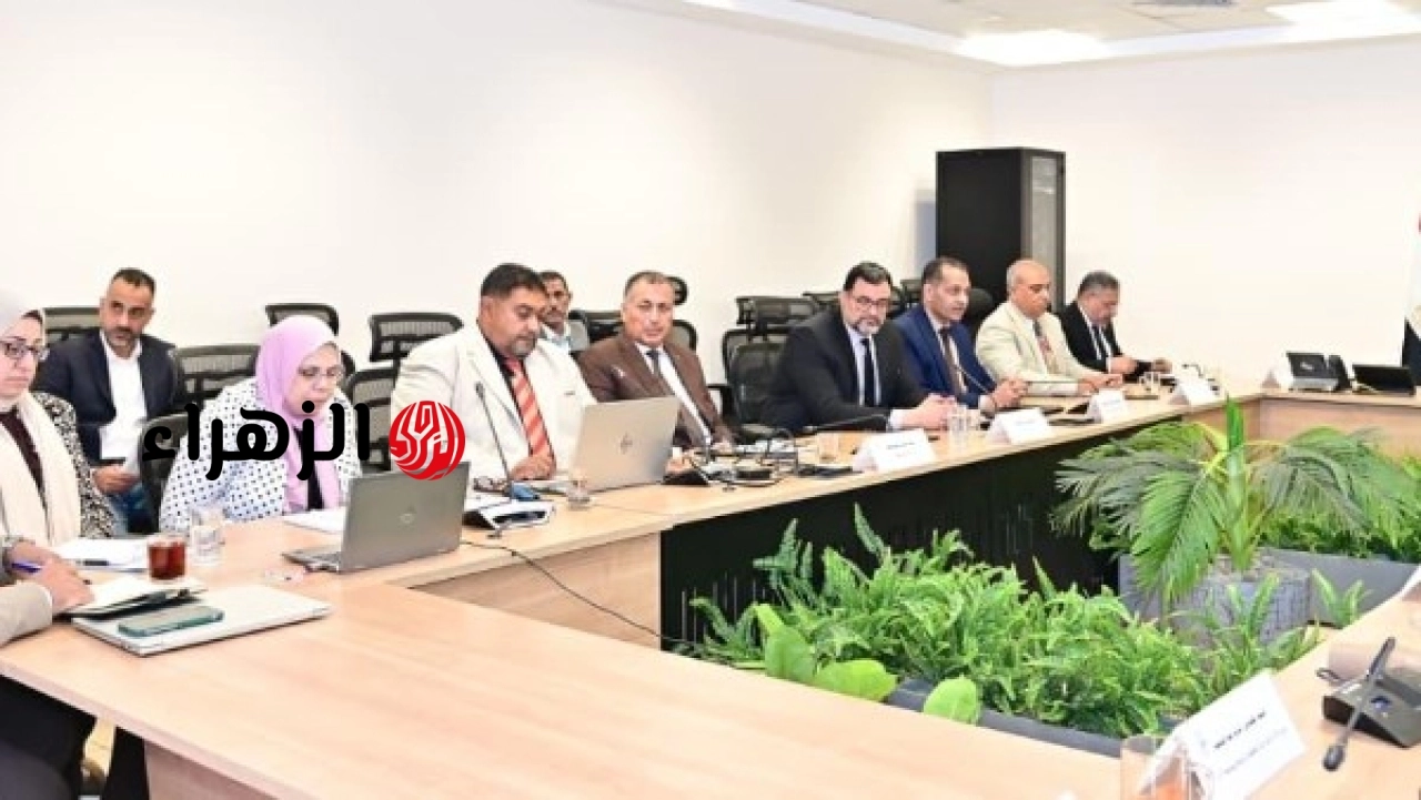 وزير الري يتابع تنفيذ مشروعات الخطة الاستثمارية الحالية ويستعرض خطة المشروعات للعام المالي 2026 2027