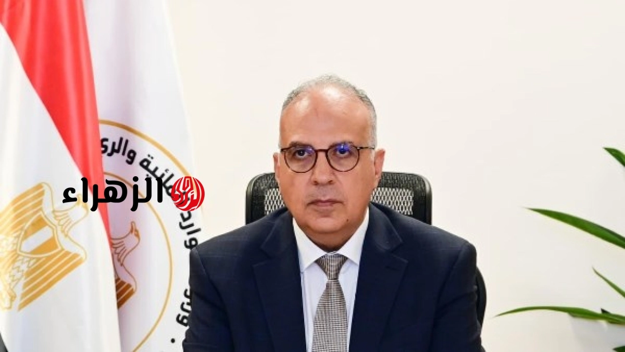 وزير الري يوجه بسرعة تنفيذ تطهيرات الترع والمصارف وفق الجداول الزمنية المحددة