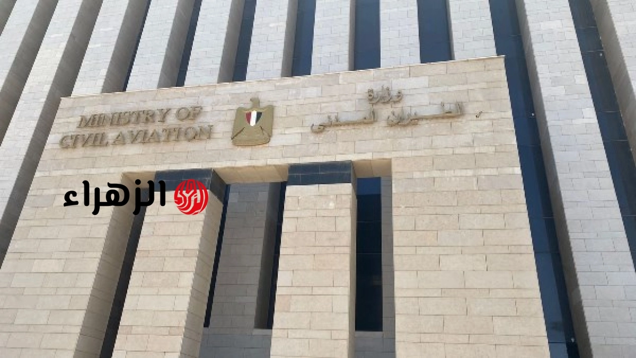 وزير الطيران يعلن فتح تحقيق في حادث طائرة تدريب بمطار السادس من أكتوبر