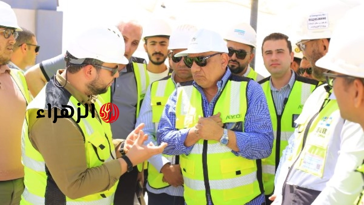 وزير الكهرباء يتفقد مجمع بنبان للطاقة الشمسية ومركز التحكم ومشاريع جديدة بمحافظة أسوان