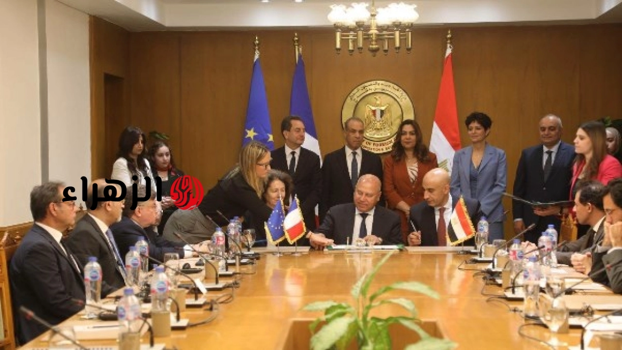 وزير النقل يوقع اتفاق إنشاء مدرسة تكنولوجيا تطبيقية في معهد وردان ويدشن مدرسة مماثلة بمدينة بدر