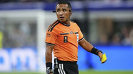 النصر يأتي من الأرجل التي لا تعرف الكلل. 8 محاضر الكيمياء "يدير" مباراة إسبانيا وفرنسا.