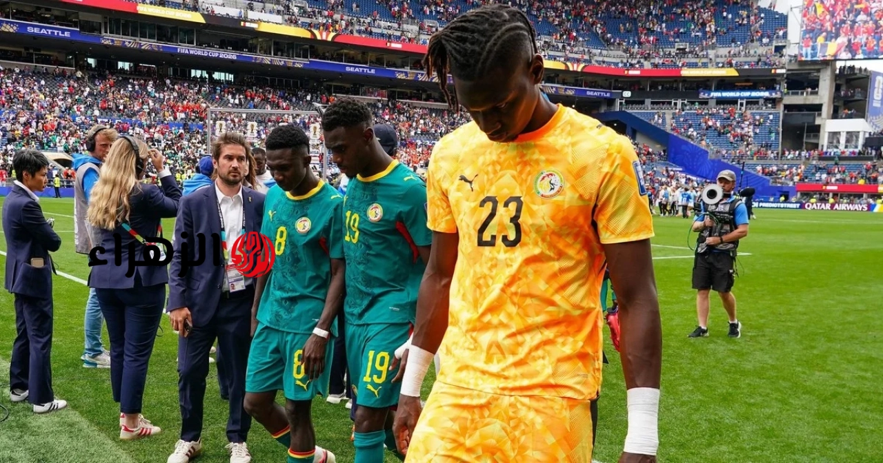 السنغال مصدومة لاكتشاف أن الطبيب الذي يحضر كأس العالم هو… طبيب نسائي.