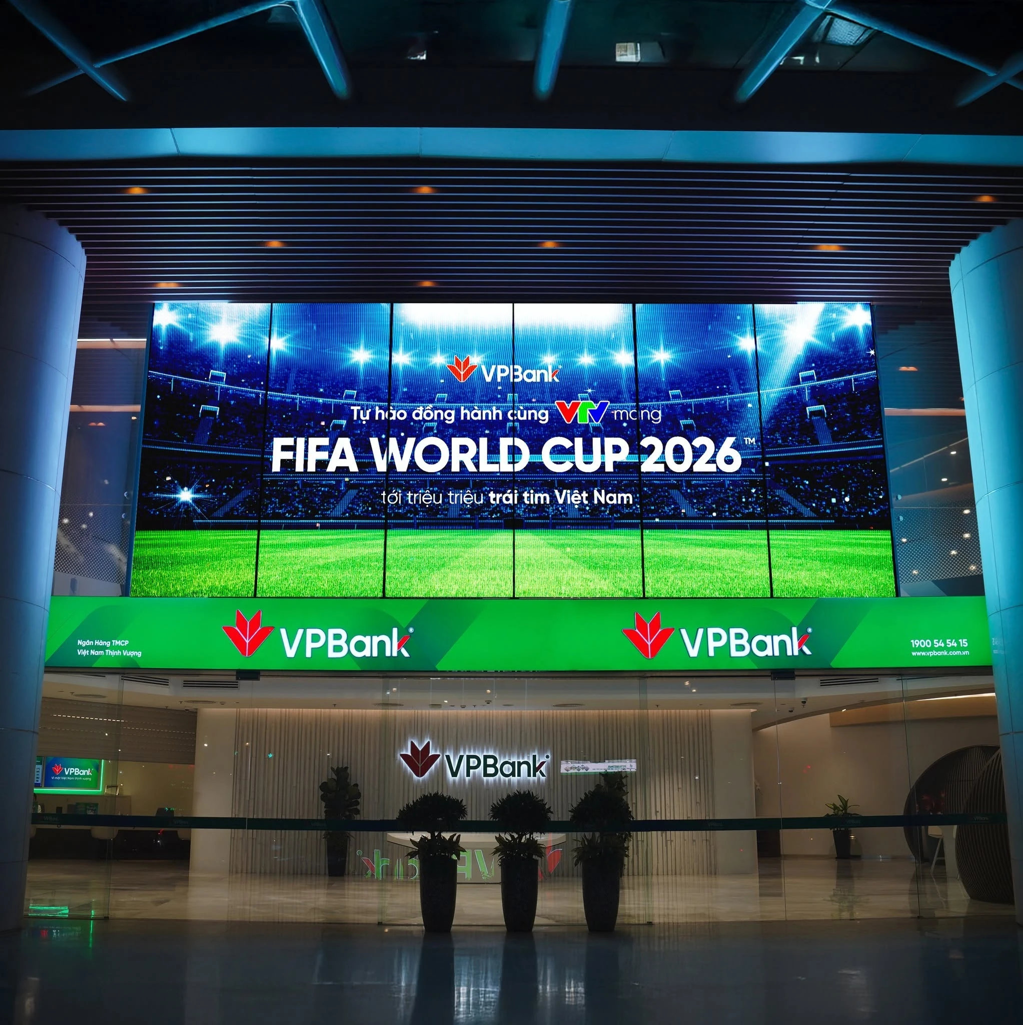 مصنع كرة القدم الفرنسي وهيمنته المطلقة في كأس العالم 2026. 8 يتعاون بنك VPBank مع قناة VTV لنقل بطولة كأس العالم 2026 إلى الجماهير الفيتنامية.