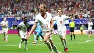 هاري كين: من ماكينة تسجيل الأهداف إلى قائد ورمز عصري للمنتخب الإنجليزي تحت قيادة توماس توخيل. 8 قام الاتحاد الدولي لكرة القدم (فيفا) بتحديث الجدول الزمني الأخير لمباراة المكسيك ضد إنجلترا، على ملعب "يد الله" الخاص بمارادونا.