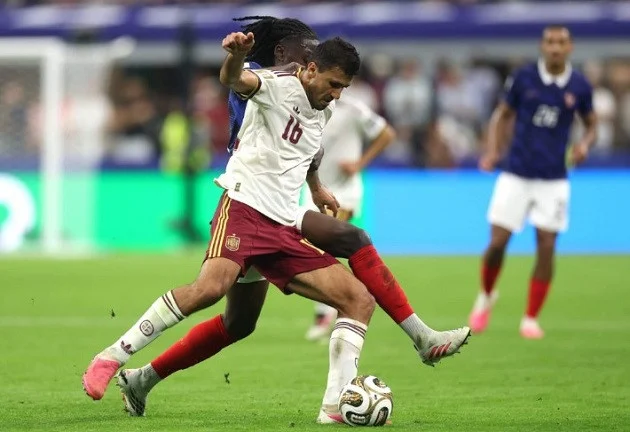 إسبانيا تصل إلى نهائي كأس العالم 2026: عندما يخنق النظام المواهب الفردية. 6 رودري يقرأ مجريات المباراة بشكل استثنائي. الصورة: غيتي.