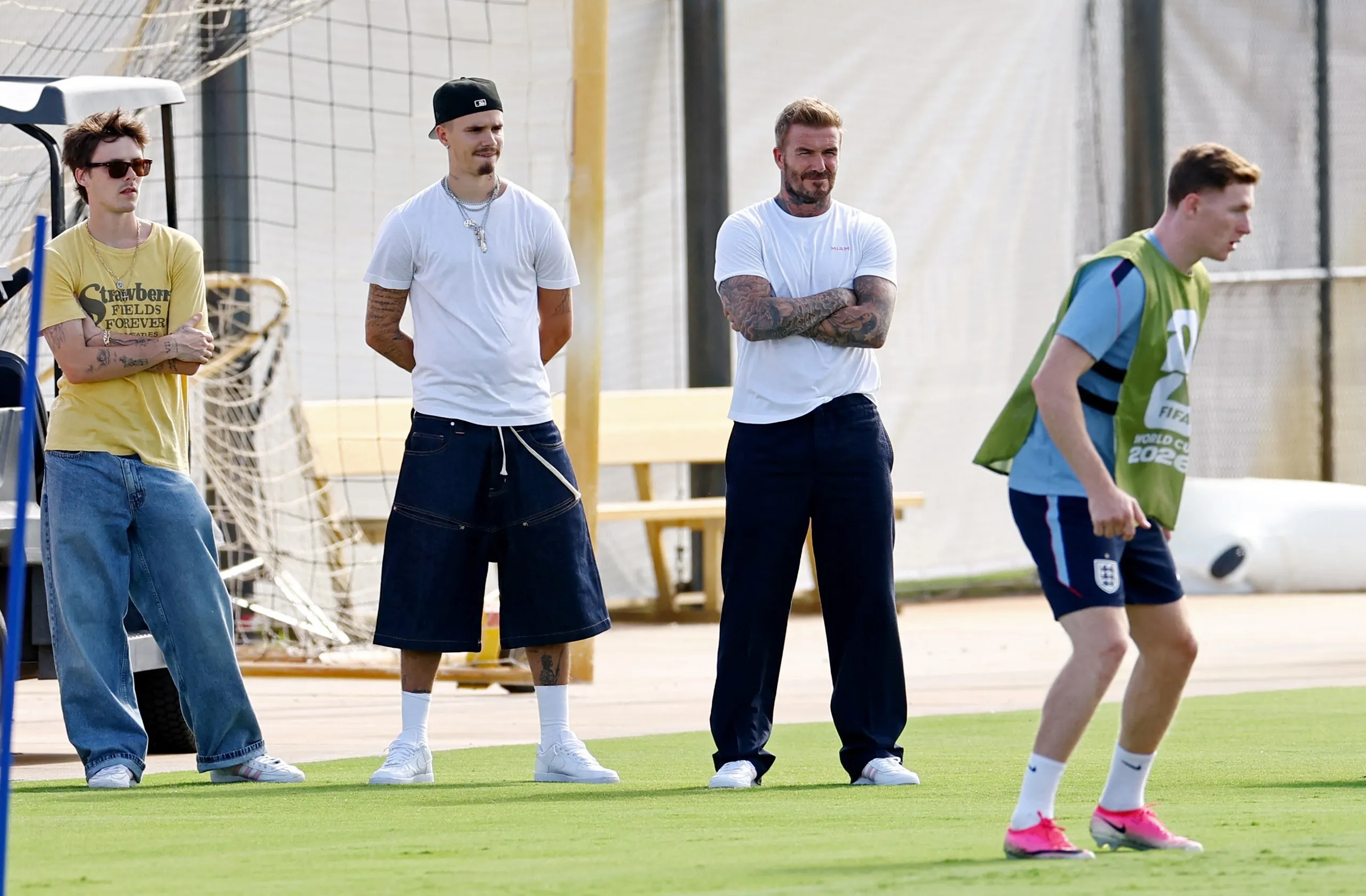 هل يقدم ديفيد بيكهام "نصائح" لمنتخب إنجلترا حول كيفية تجنب استفزازات ميسي والأرجنتين؟ 6 هل يقدم ديفيد بيكهام