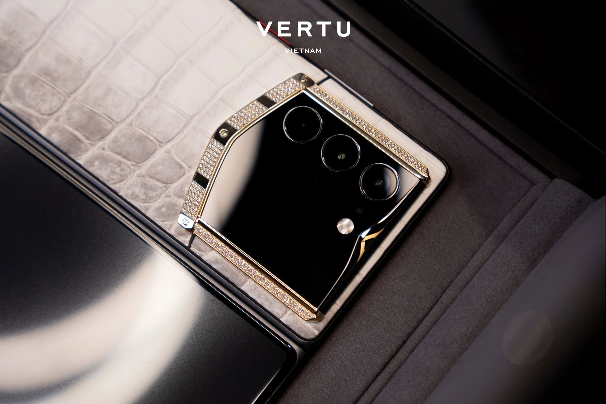 وكيل الذكاء الاصطناعي، فيرتو سيجنتشر، رجل أعمال (الصورة 2) AI Agent, Vertu Signature, doanh nhân ảnh 2