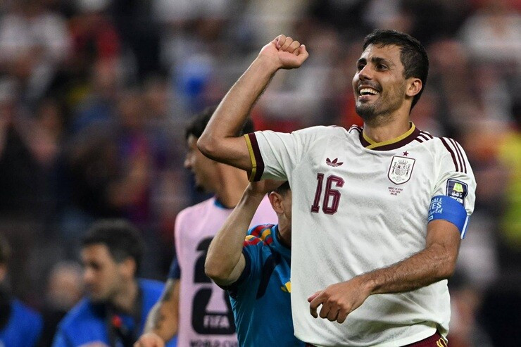 نهائي كأس العالم 2026: يواجه لامين يامال ليونيل ميسي في معركة من أجل التفوق. 7 يتحكم لاعب خط الوسط رودري في مجريات المباراة لصالح المنتخب الإسباني.