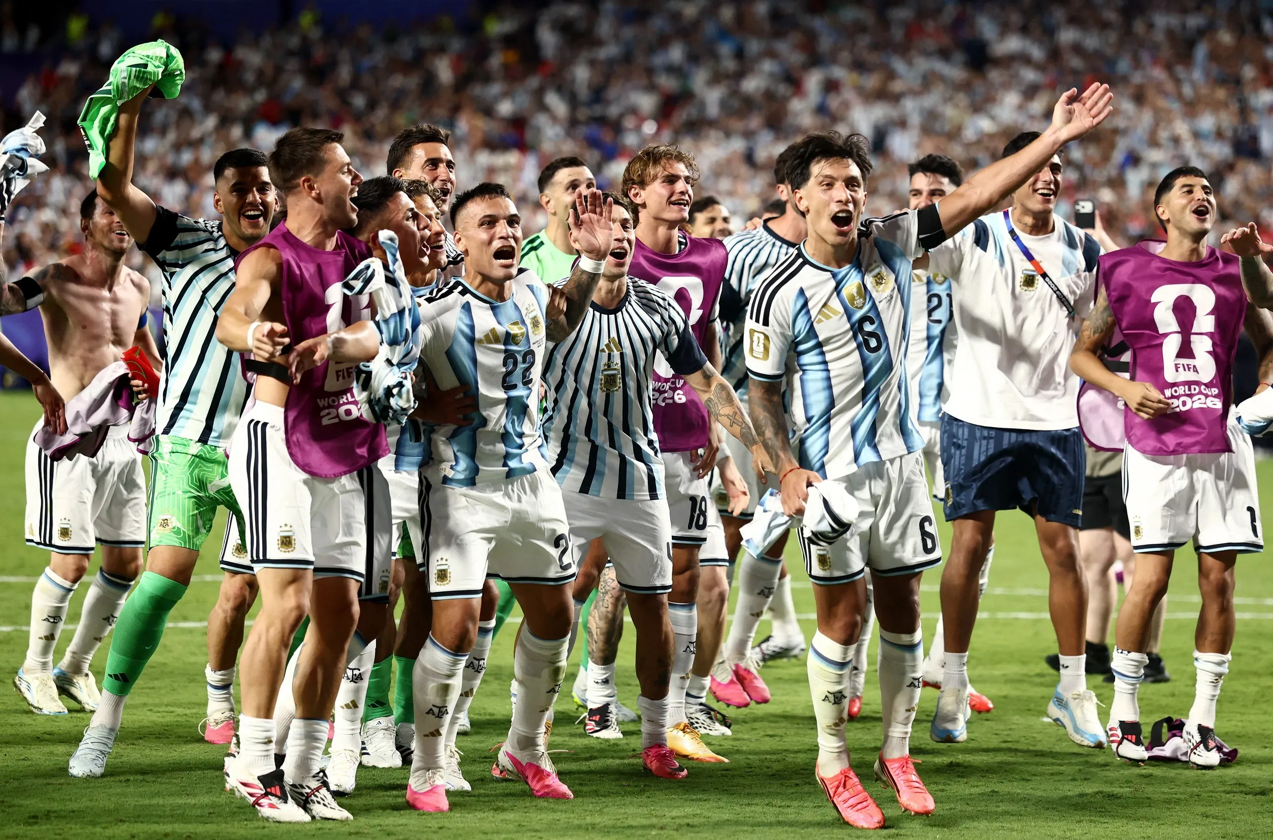 تبلغ قيمة تشكيلة المنتخب الإسباني 1.47 مليار يورو، وهو رقم أقل بكثير من قيمة المنتخب الأرجنتيني، لكن لديهم... ميسي. 7 تبلغ قيمة تشكيلة المنتخب الإسباني 1.47 مليار يورو، وهو رقم أقل بكثير من قيمة المنتخب الأرجنتيني، لكن لديهم... ميسي - الصورة 3.