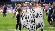 يهتف مشجعو كرة القدم في أمريكا اللاتينية معًا ضد... الأرجنتين 7 هل ستتلقى الأرجنتين عقوبة قاسية من الفيفا بسبب احتفالها "المفرط"؟