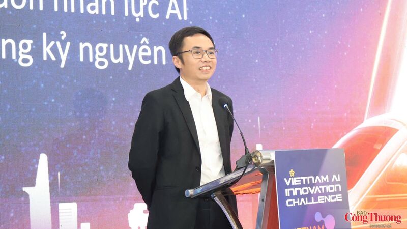 مؤتمر VAIC 2026: طرح منتجات الذكاء الاصطناعي "صنع في فيتنام" من قبل الشباب في السوق. 6 تحدث السيد ترونغ كوك آنه، مدير الخدمات المصرفية الرقمية في بنك SHB، في هذا الحدث.