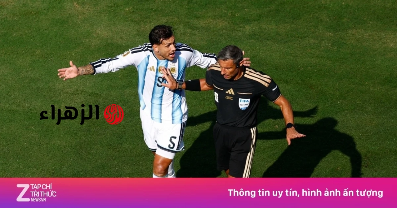 الجدل الدائر حول الحكم في نهائي كأس العالم.