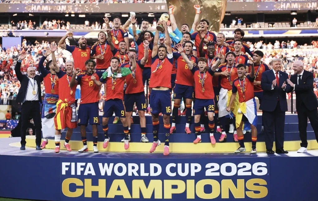 إسبانيا تفوز بكأس العالم 2026؛ وسائل الإعلام في جنوب شرق آسيا معجبة بقوة المنتخب الوطني الفيتنامي. 8 إسبانيا تفوز بكأس العالم 2026؛ وسائل الإعلام في جنوب شرق آسيا معجبة بقوة المنتخب الوطني الفيتنامي.