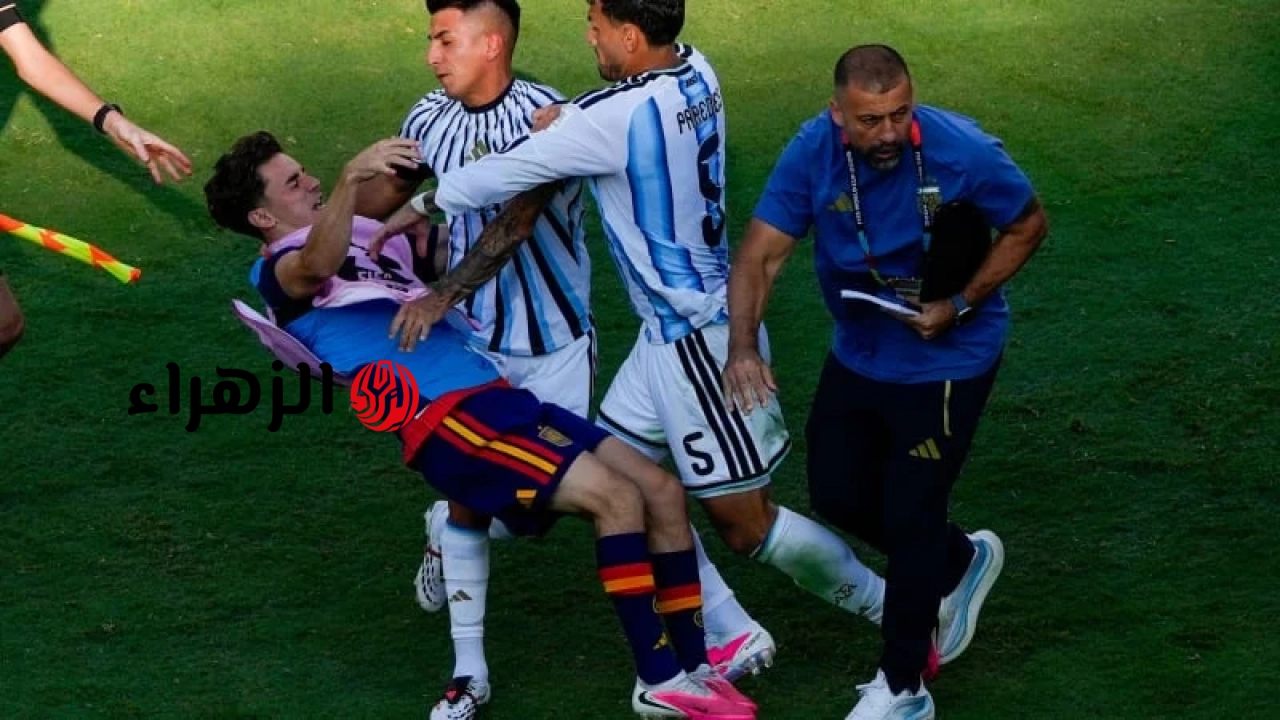 غضب لاعب خط الوسط الأرجنتيني من الهزيمة، فهاجم غافي.
