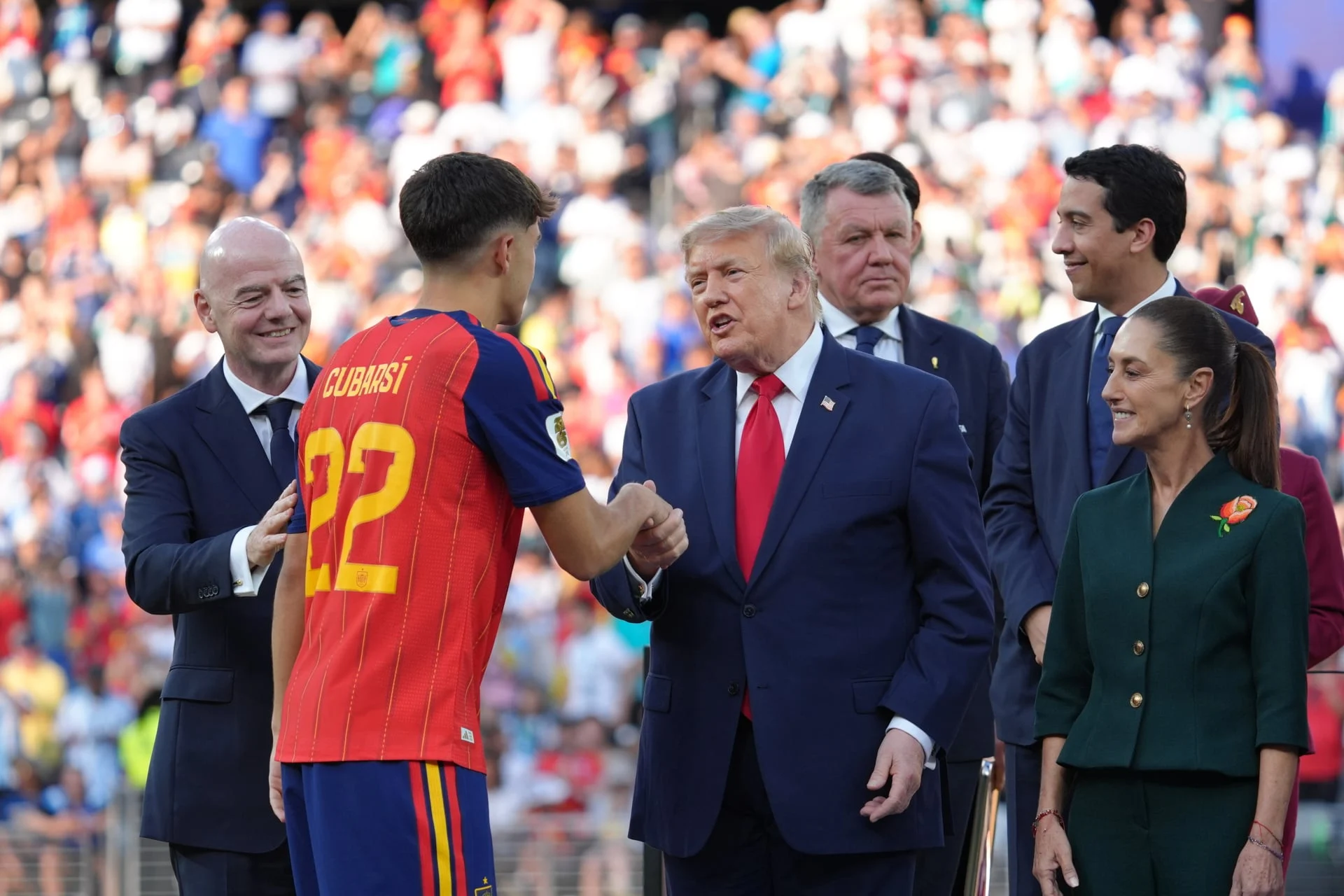 ستفوز أكاديمية لاماسيا حتى لو احتل ليونيل ميسي المركز الثاني في كأس العالم 2026. 6 1784517443 493 ستفوز أكاديمية لاماسيا حتى لو احتل ليونيل ميسي المركز الثاني