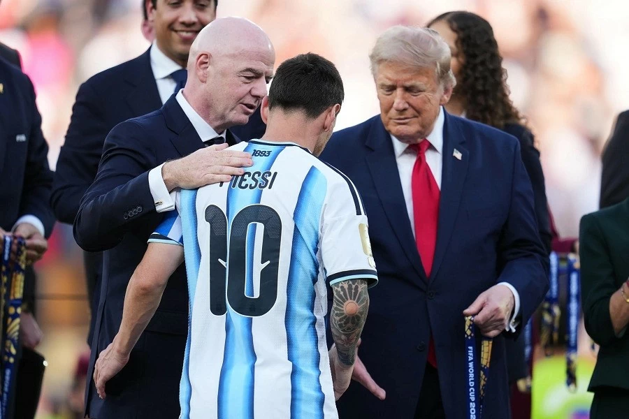 كان ميسي عاجزاً أمام إتقان إسبانيا: لم يتمكن Messi bất lực trước sự hoàn hảo của Tây Ban Nha: El Pulga đã không thể tạo nên phép màu cuối cùng