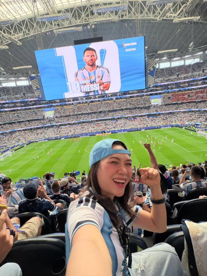 أربع كلمات قصيرة من ماي تام إلى مثلها الأعلى ميسي بعد نهائي كأس العالم 2026. 7 أرسلت صديقتي تام كلمات تشجيع لميسي بعد نهائي كأس العالم 2026 - الصورة 3.