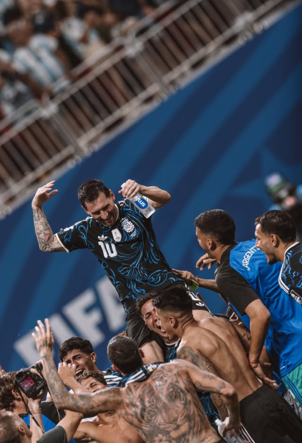 هل يلعب ميسي في النهائي الأخير؟ تذكروا مسيرة النجم في ست نهائيات لكأس العالم 17 1784541646 162 هل يلعب ميسي في النهائي الأخير؟ تذكروا مسيرة النجم في