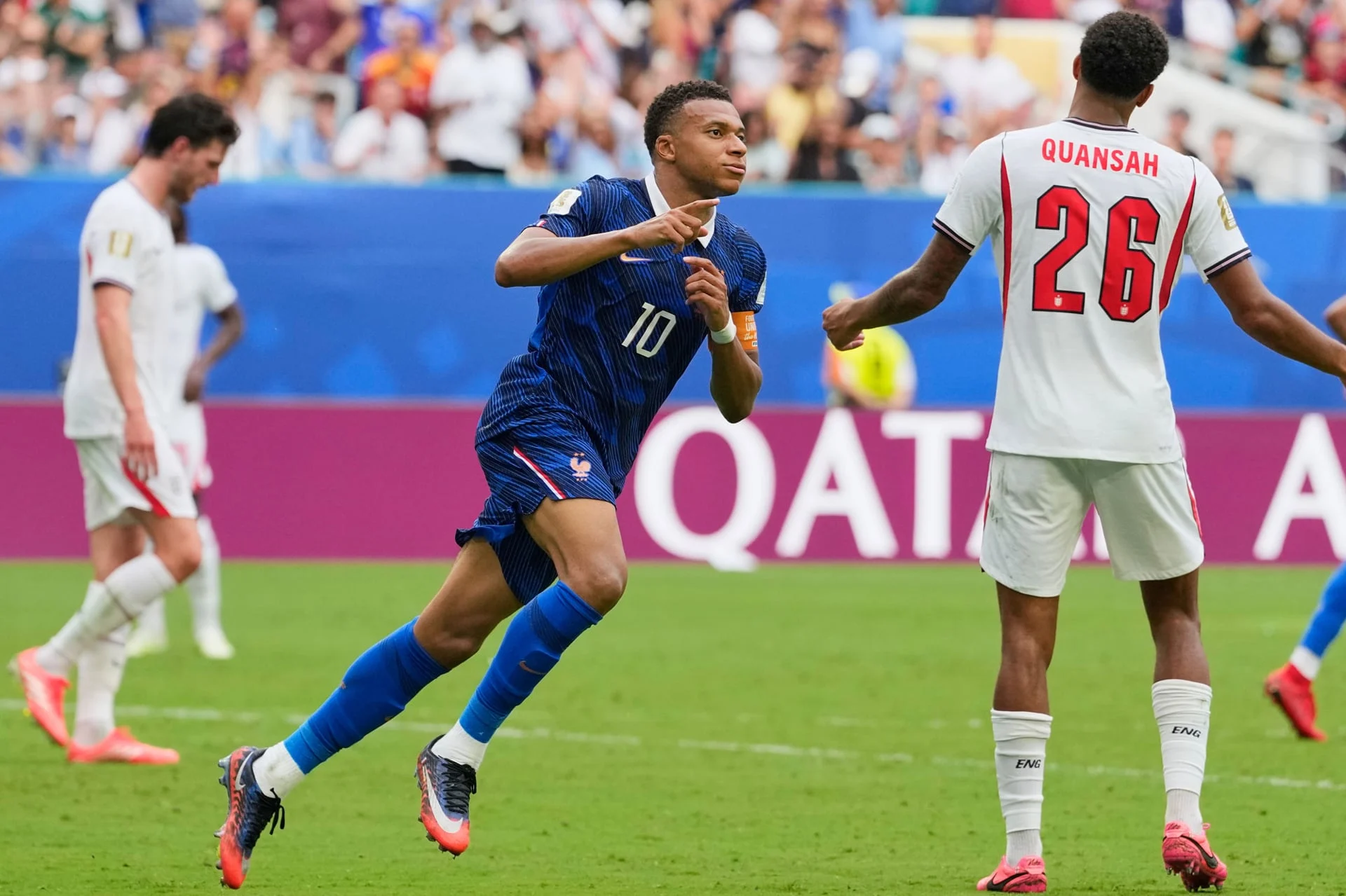 تحديث إخباري، 20 يوليو: هل يرغب نادي نام دينه غرين ستيل في ضم لاعب من الرأس الأخضر شارك مؤخراً في كأس العالم 2026؟ 6 1784555443 393 تحديث إخباري، 20 يوليو هل يرغب نادي نام دينه غرين