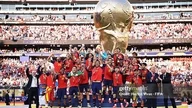 كيف سيتم تخليد ذكرى أكبر بطولة كأس عالم في التاريخ؟ 11 لامين يامال ومعجزته التي استمرت 19 عامًا: عامان من الهيمنة العالمية مع امرأتين مختلفتين.