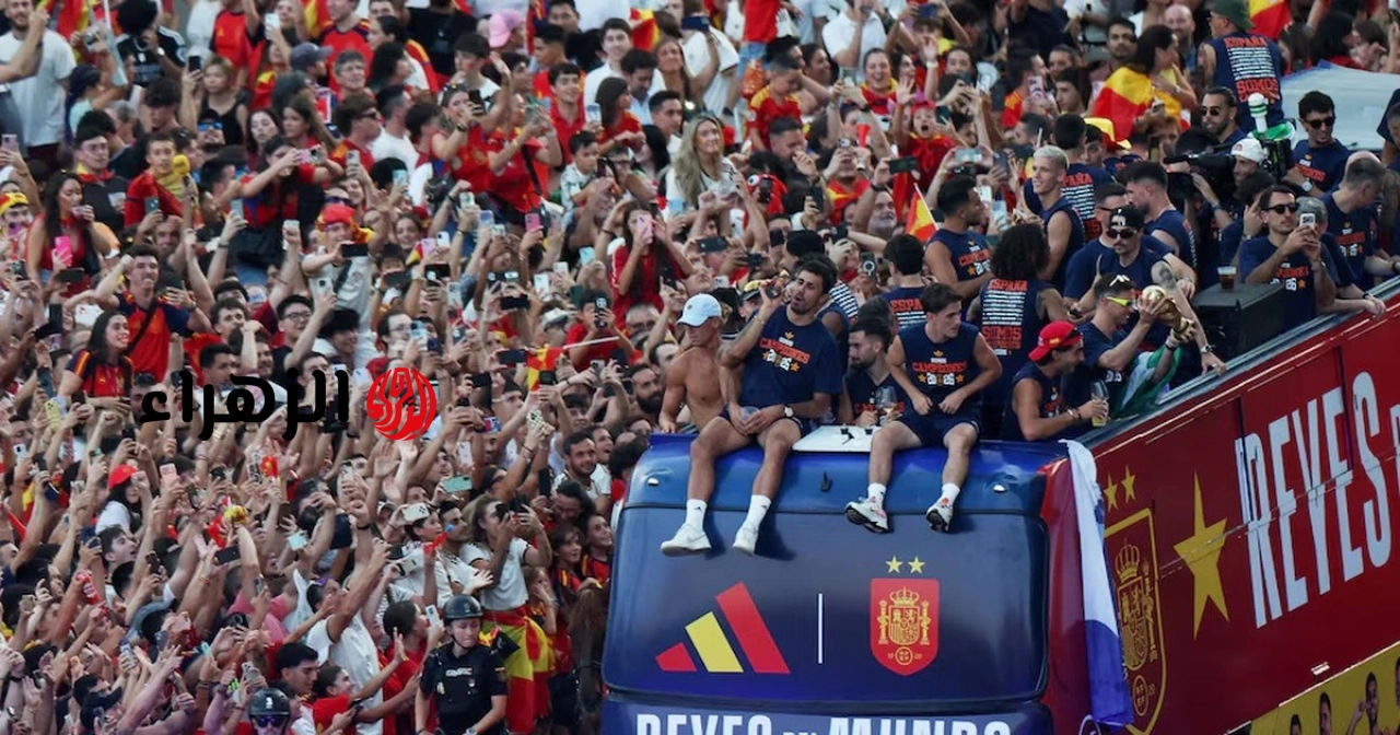 احتفل المنتخب الإسباني بفوزه بكأس العالم في وطنه وسط حشود غفيرة.