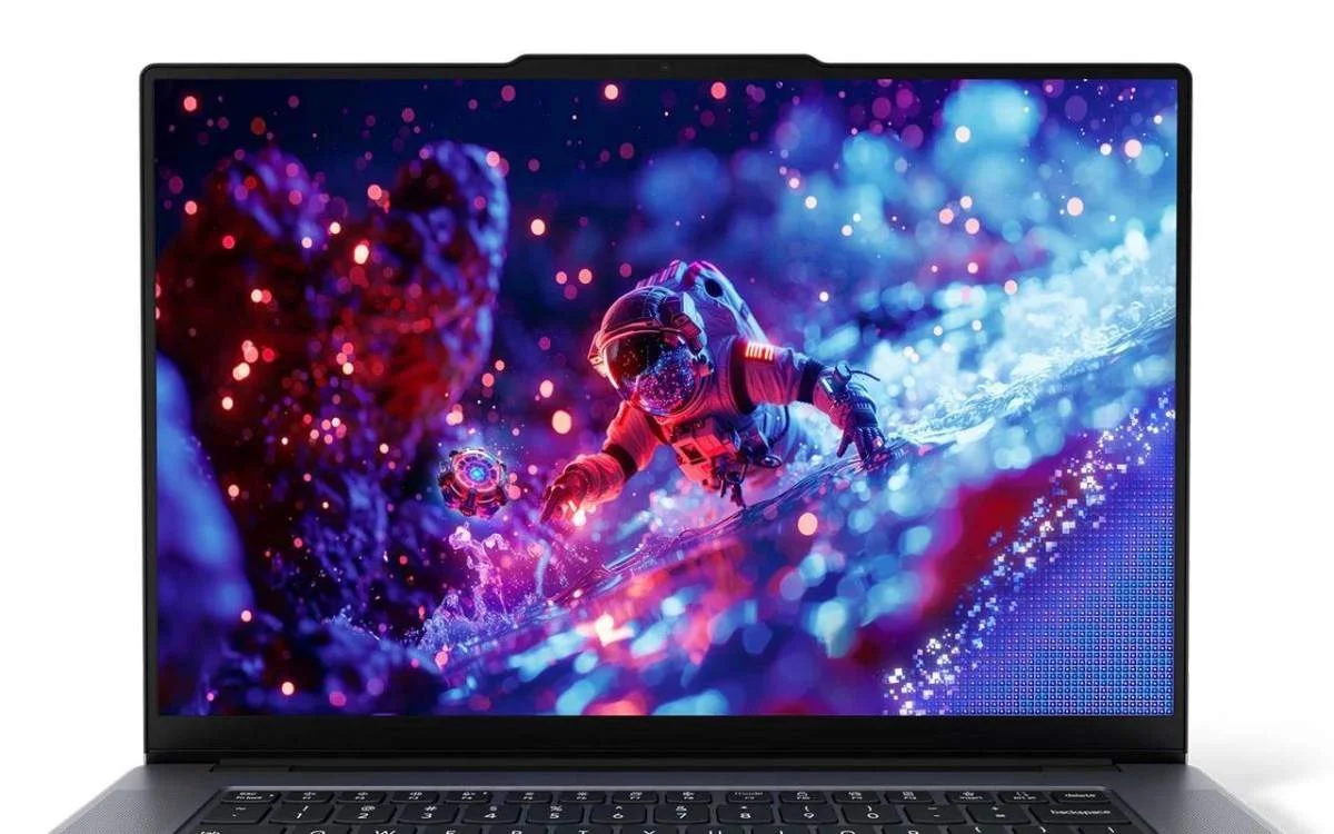 فك شفرة تقنية شاشة OLED المزدوجة من سامسونج: طفرة هائلة تصل إلى 1600 شمعة/م² لأجهزة الكمبيوتر المحمولة 6 تتميز شاشة OLED المزدوجة الجديدة من سامسونج بسطوع مذهل.