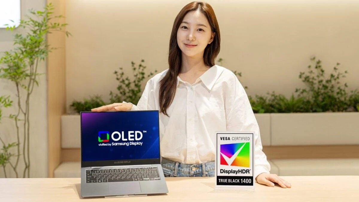 فك شفرة تقنية شاشة OLED المزدوجة من سامسونج: طفرة هائلة تصل إلى 1600 شمعة/م² لأجهزة الكمبيوتر المحمولة 8 قد يتم استخدام شاشة OLED المزدوجة الجديدة من سامسونج في سلسلة Galaxy Book.