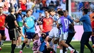 حدد قنوات VTV التي تبث بطولة كأس الآسيان 2026، والجدول الزمني المحدد لمباريات المنتخب الوطني الفيتنامي. 7 تواجه الأرجنتين عقوبة قياسية من الفيفا بعد نهائي كأس العالم 2026.
