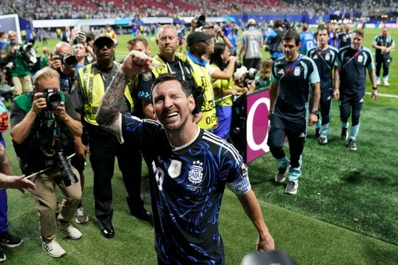 ليونيل ميسي وبطولاته الست في كأس العالم: رحلة من فتى يبلغ من العمر 18 عامًا إلى أسطورة البطولة. Lionel Messi và 6 kỳ World Cup: Hành trình từ chàng trai 18 tuổi đến huyền thoại của giải đấu