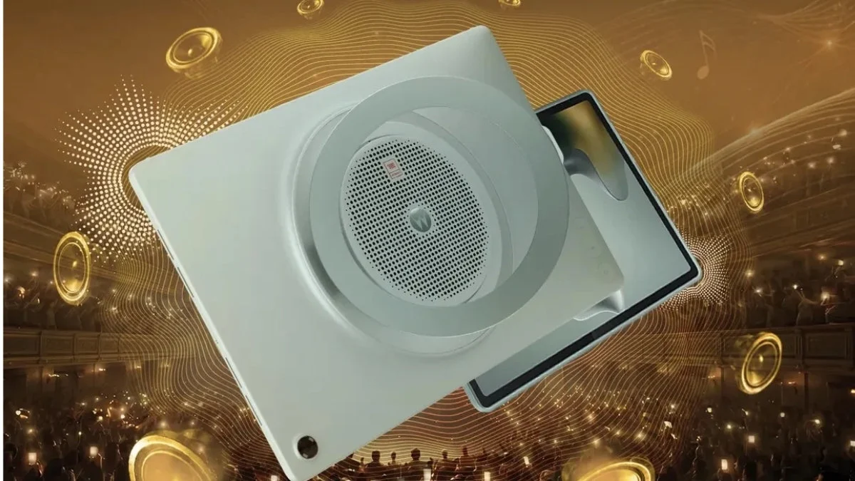 قامت شركة موتورولا بدمج نظام مكبرات صوت JBL بإجمالي 9 مكبرات صوت، مما يوفر طاقة خرج تصل إلى 48 واط.