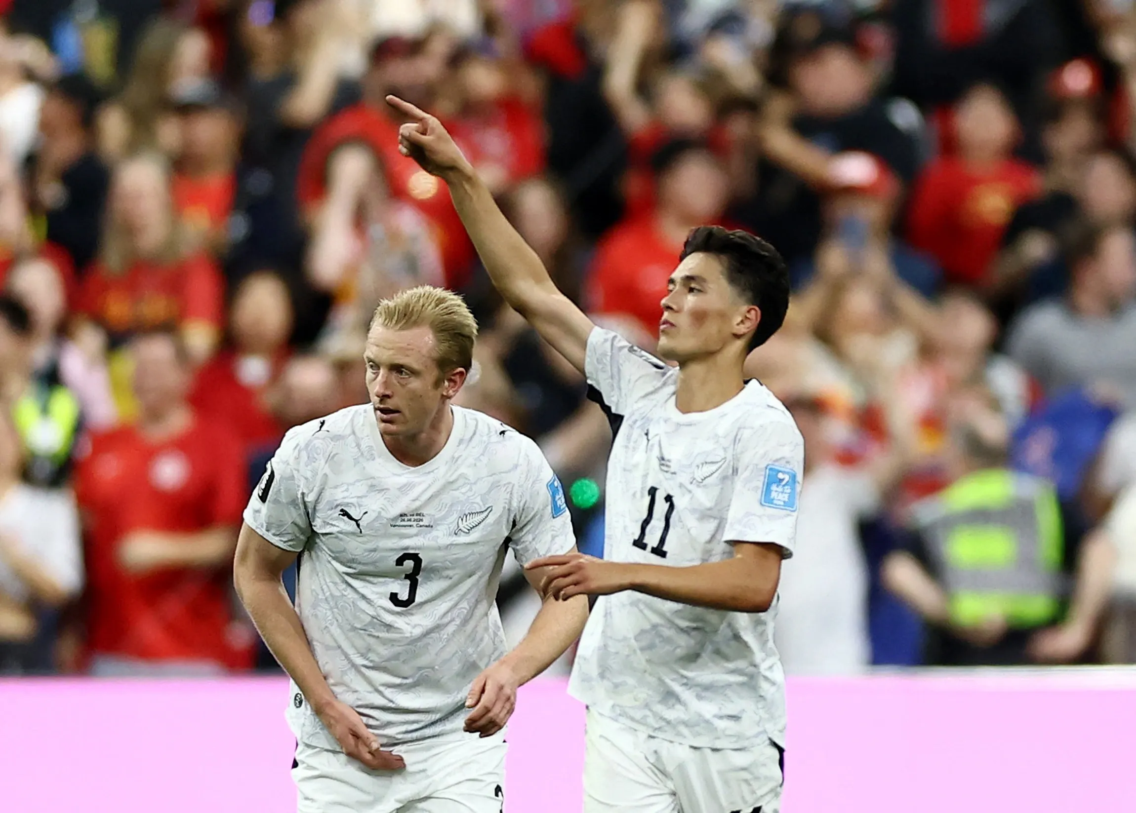 أعلن الاتحاد الدولي لكرة القدم (فيفا) عن أفضل 12 هدفاً في كأس العالم 2026، حيث فاز ميسي بشكل مفاجئ بالجائزة الخاصة. 14 أعلن الاتحاد الدولي لكرة القدم (فيفا) عن أفضل 12 هدفاً في كأس العالم 2026، وفاز ميسي بشكل مفاجئ بالجائزة الخاصة - الصورة 10.