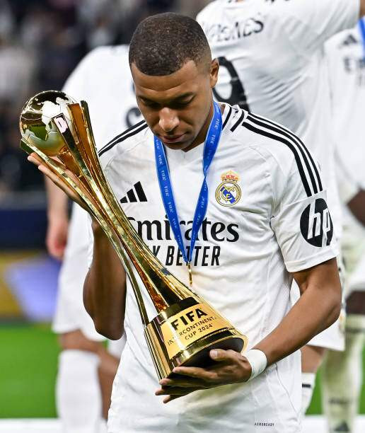 أصبحت هذه الألقاب نادرة بالنسبة لمبابي منذ انتقاله إلى ريال مدريد.