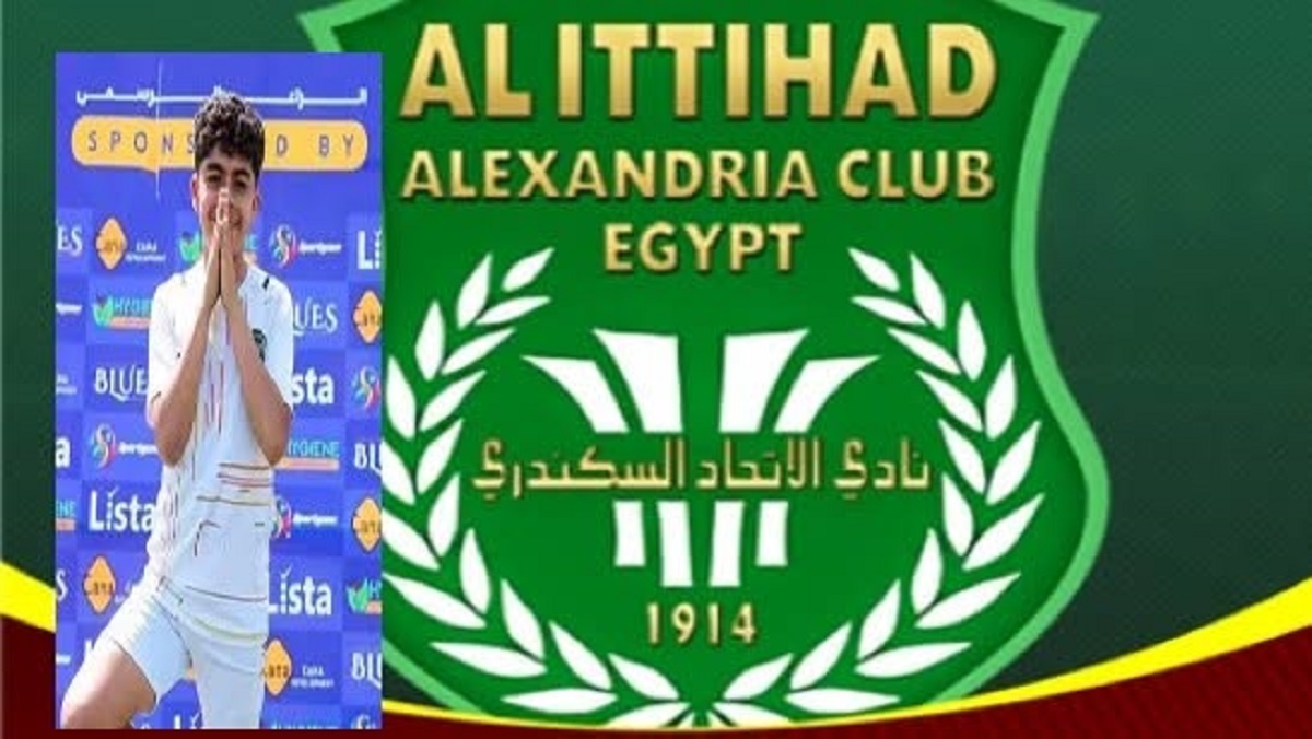 واقعة استبعاد اللاعب مكاري أول تصريح للمدرب أحمد ساري لا أفرق بين مسلم ومسيحي 3 أزمة الطفل مكاري في نادي الاتحاد السكندري