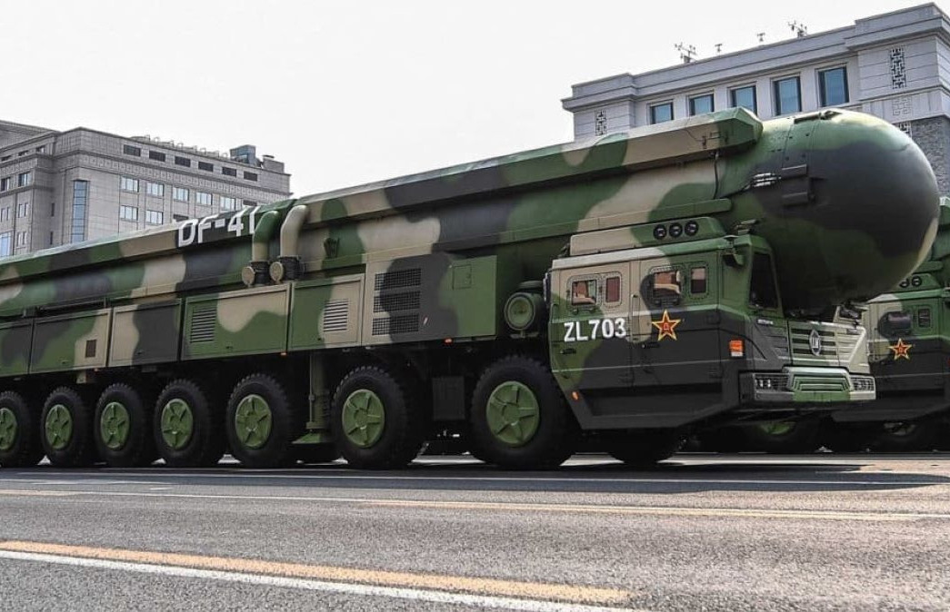 إن صاروخ DF-41، الذي تبلغ سرعته 25 ماخ ومدى 15000 كم، يجعل الدفاعات الجوية غير فعالة.