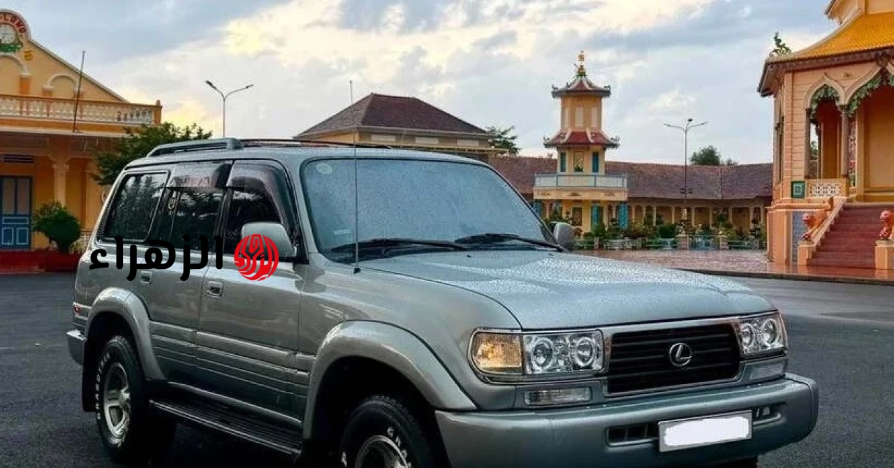 تم ترميم سيارة لكزس LX450 SUV موديل 1997 التي يبلغ عمرها قرابة 30 عامًا إلى حالتها الأصلية، وتبدو وكأنها جديدة تمامًا.