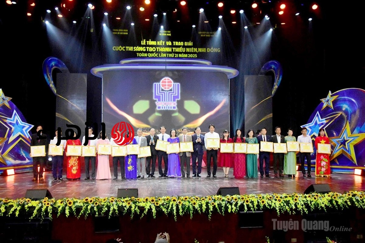 https://www.vietnam.vn/ar/nhiem-ky-doi-moi-va-phat-trien