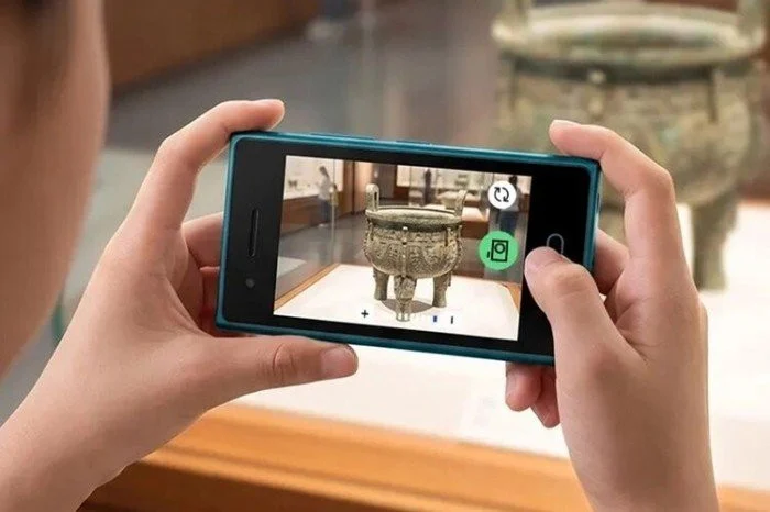 ميزات الاتصال والأزرار المريحة على جهاز HMD Touch AI