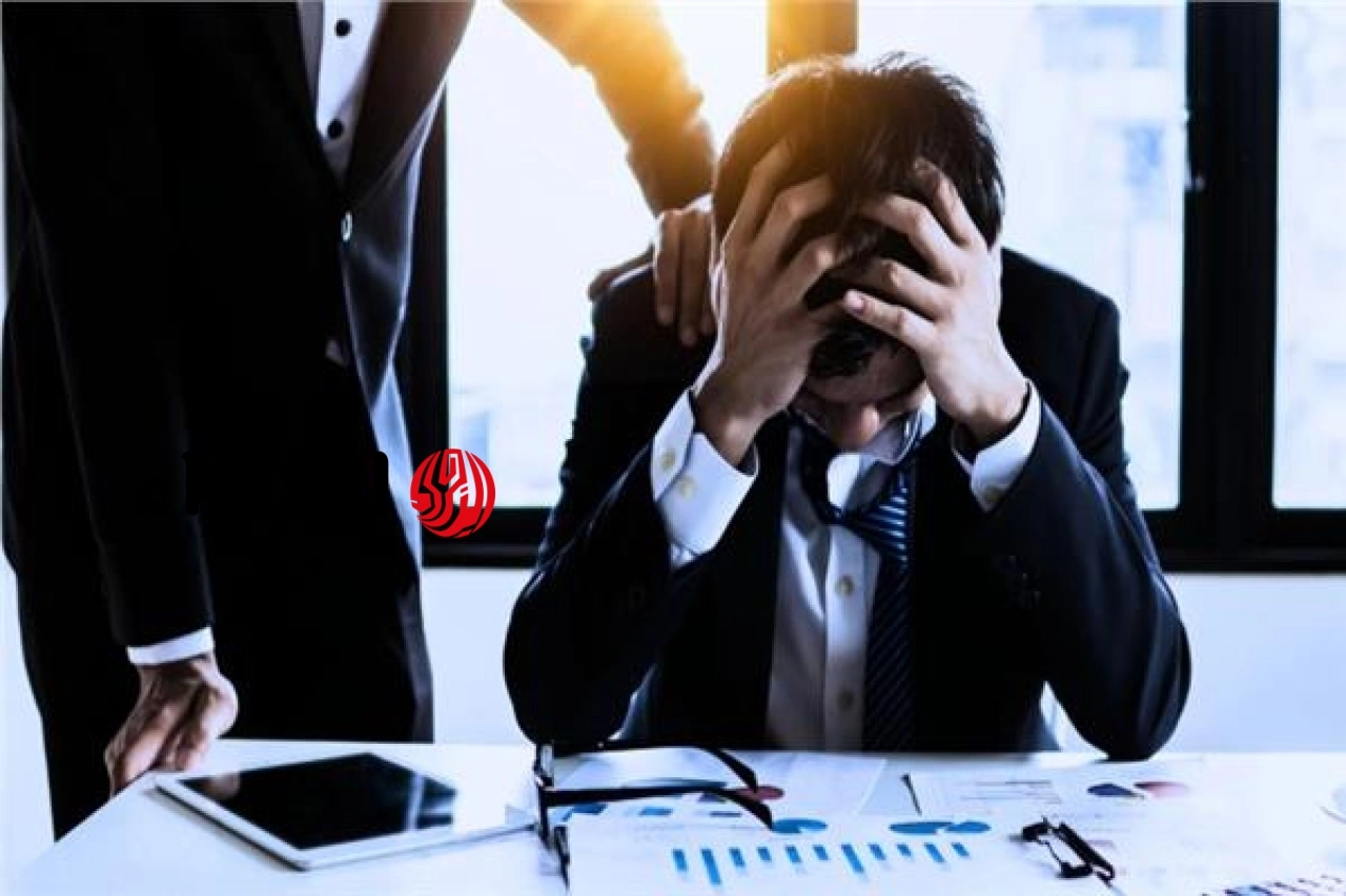 فيديو كأس العالم يفضح سبب إجازة موظف